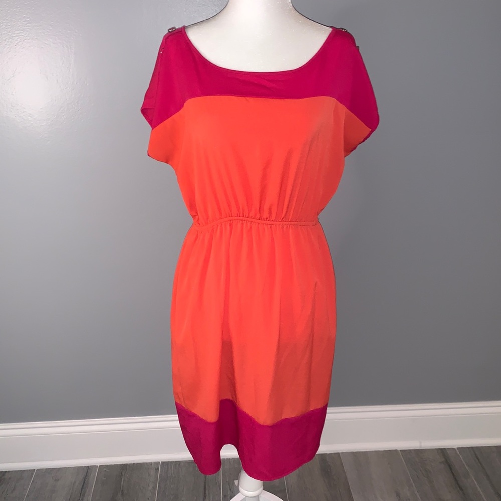 Soprano dress size M